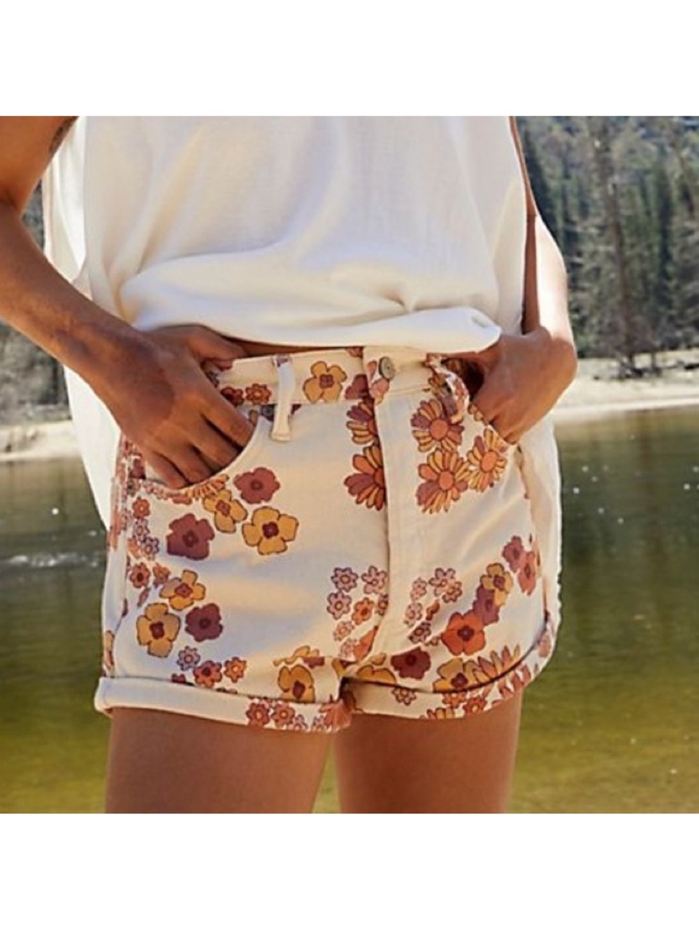 Free People - We the Free Daisy Shorts - Picture 5 of 6
